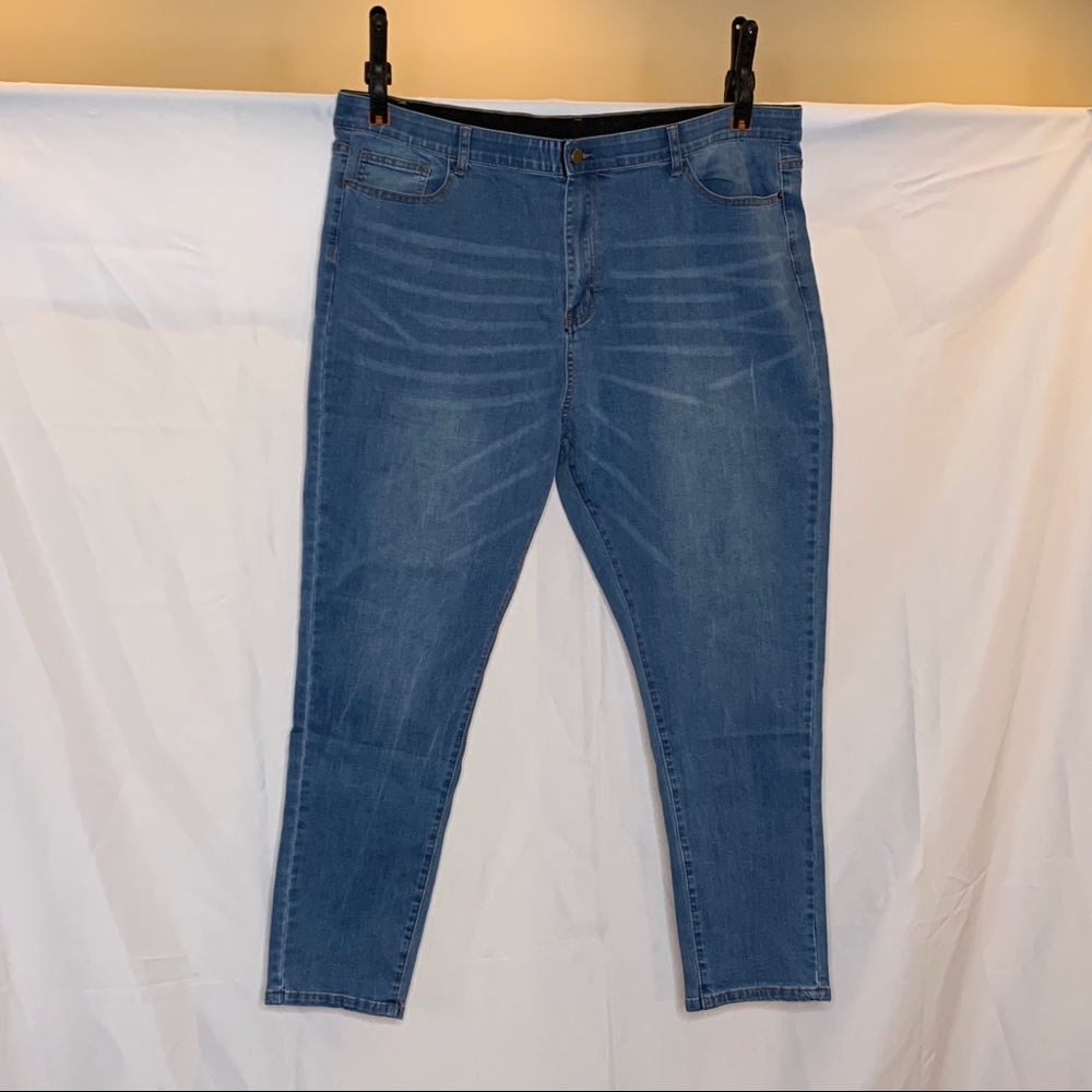 SOLD Plus size skinny jeans SOLD